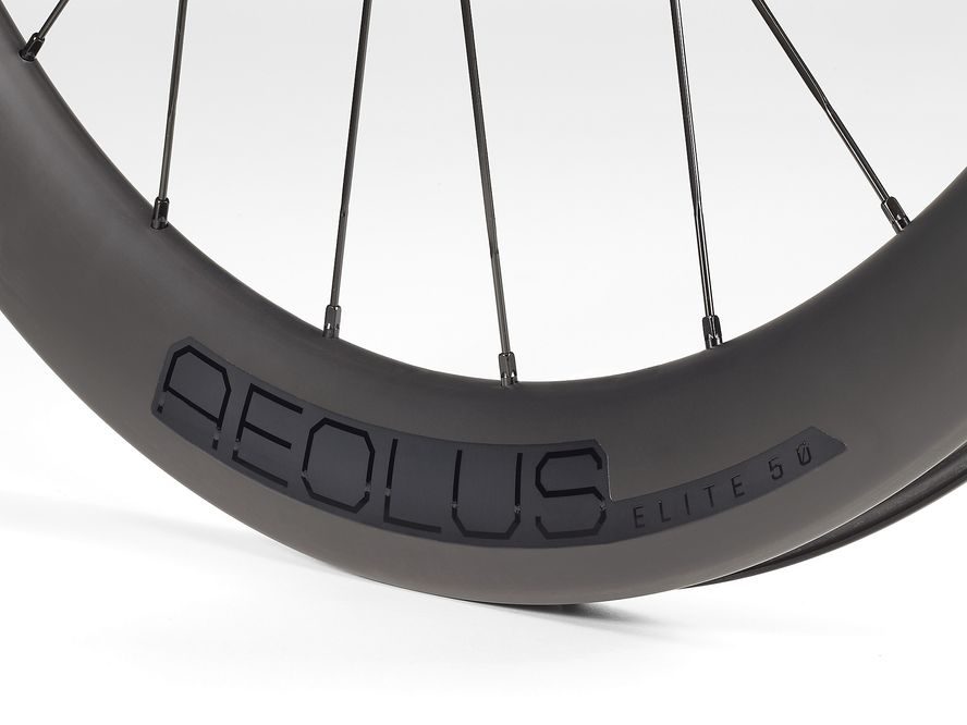 Zapletené kolo silniční Bontrager Aeolus Elite 50 TLR Disc