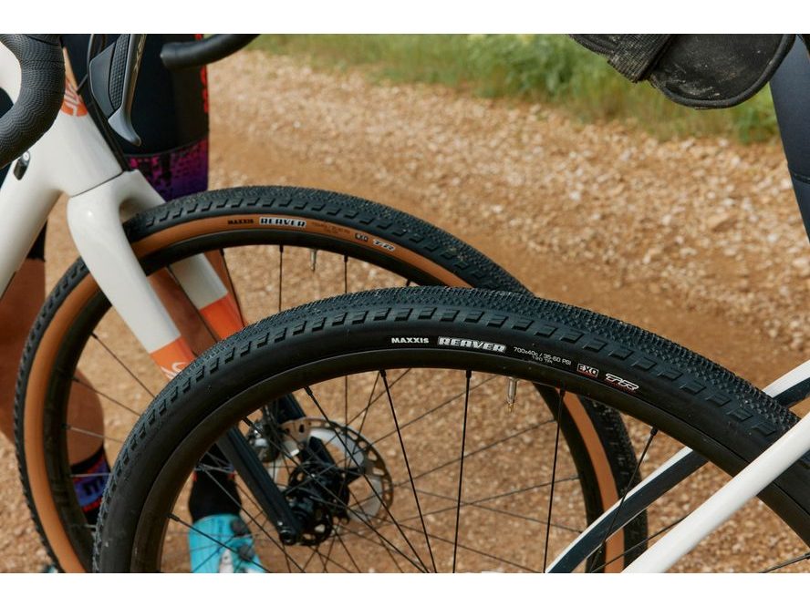 Plášť 28" Maxxis Reaver 700X45C HYPR-X EXO/TR kevlar