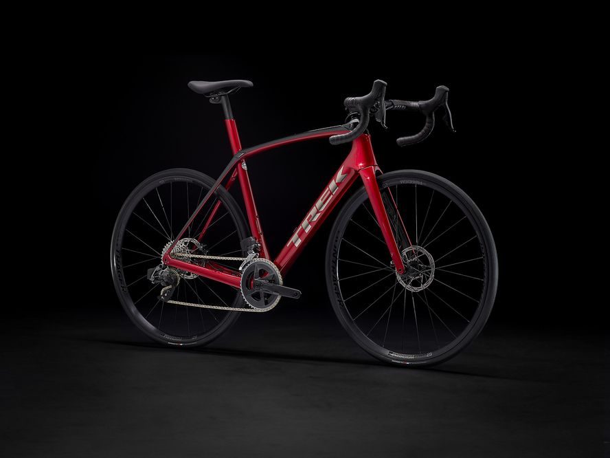 Trek Domane SL 6 eTap (Crimson/Trek Black) TEST BIKE