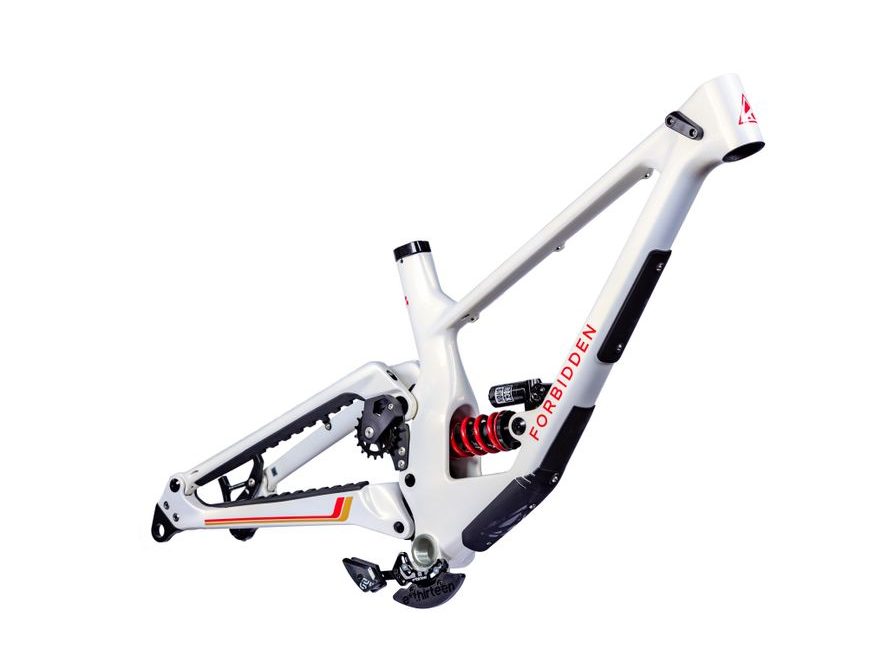 Rám Forbidden Supernought (White Noise)