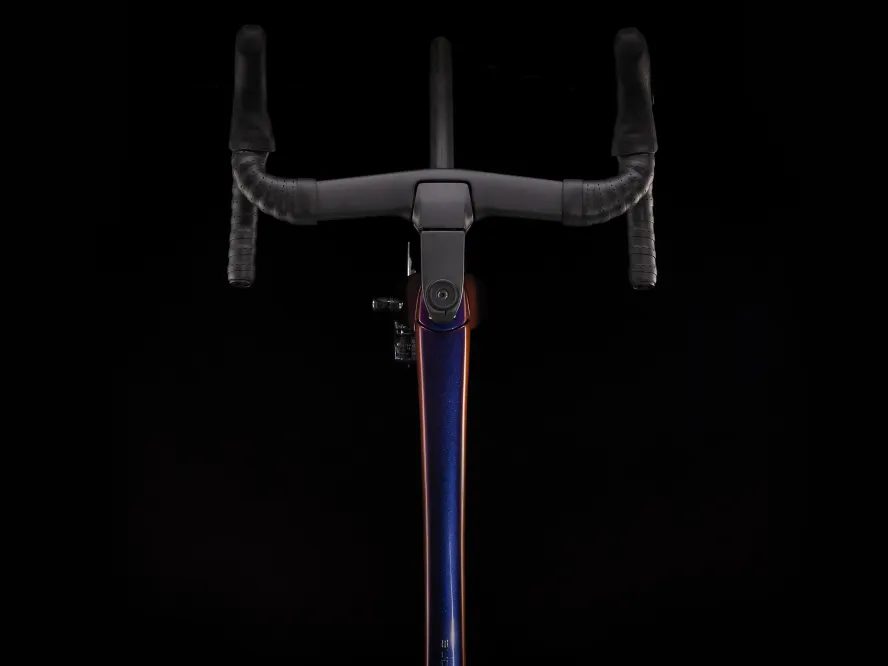 Trek Madone SLR 6 disc (antracit/purpurová) 2020