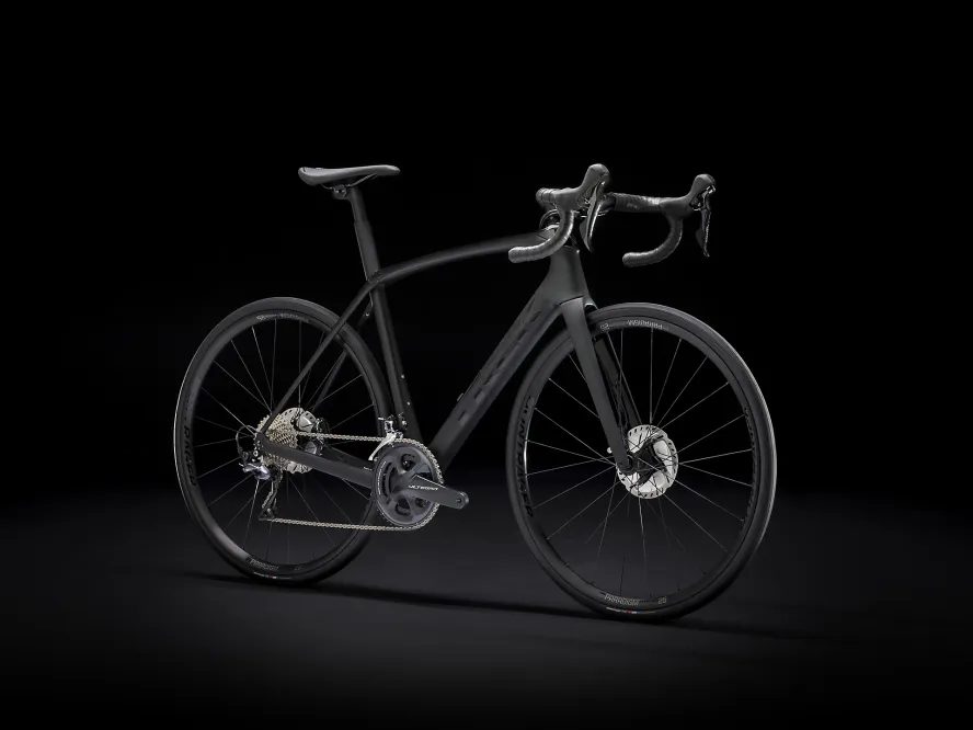 Trek Domane SL 6 (černá) 2020