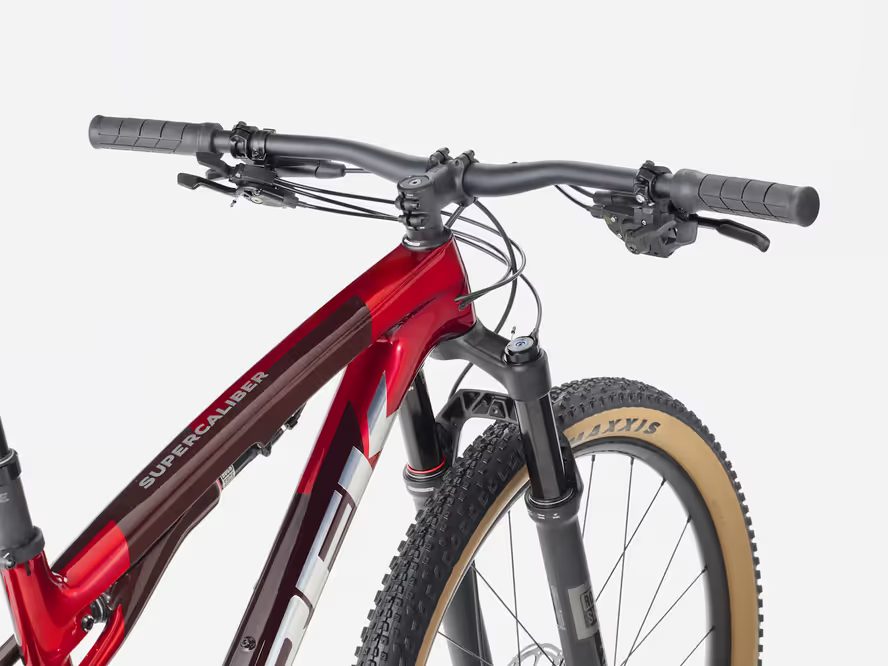 Trek Supercaliber SL 9.6 Gen 2 (Fury Red/Carbon Red Smoke)
