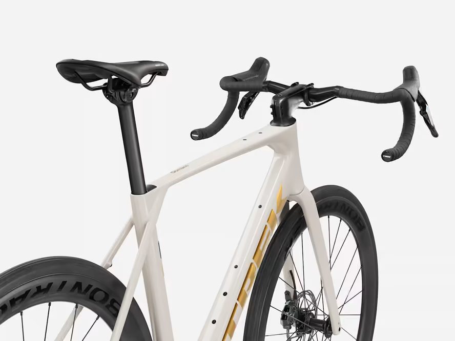Trek Domane SL 6 AXS Gen 5 (Buff Beige)
