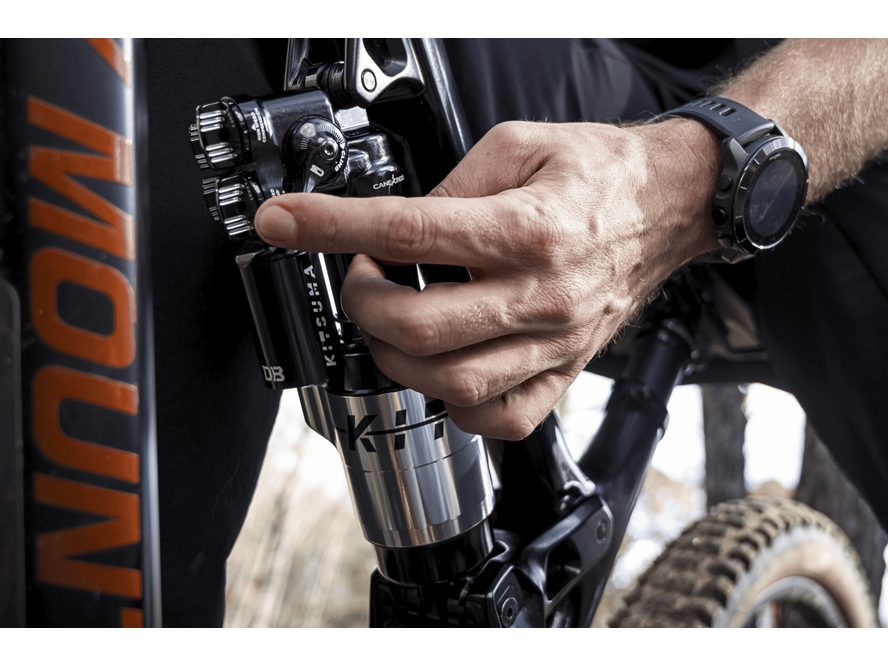 Tlumič Cane Creek KITSUMA Air G2 TRUNNION (stříbrná)