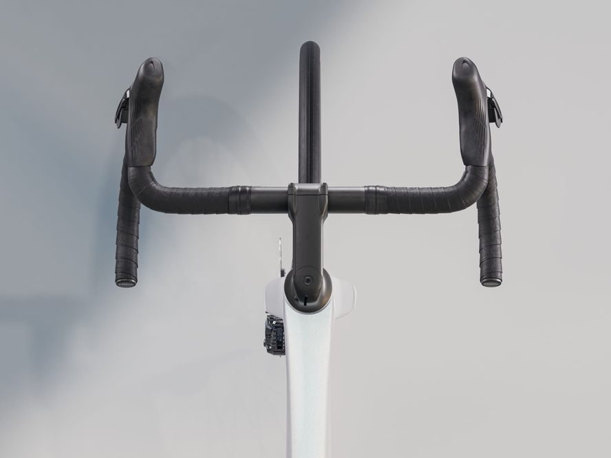 Trek Madone SL 6 gen 8 (White Prismatic)