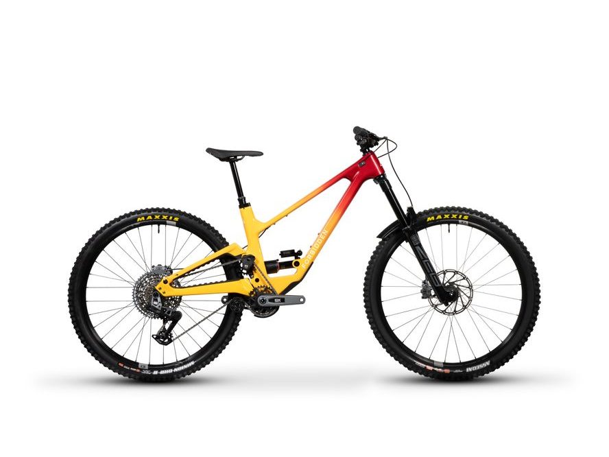 Forbidden Dreadnought V2 S+ (Bloody Sabbath)