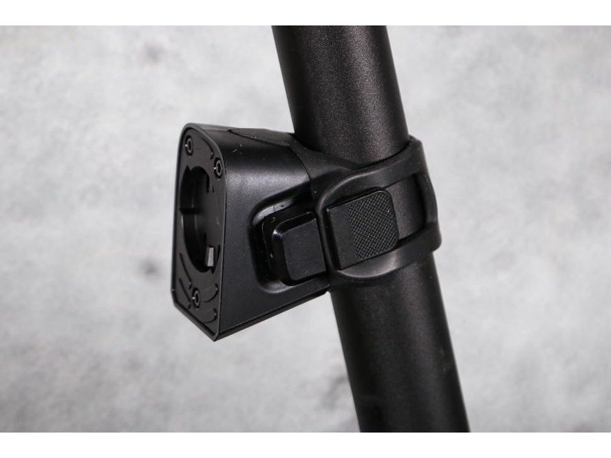 Úchyt pro zadní světlo Wahoo Trackr Radar