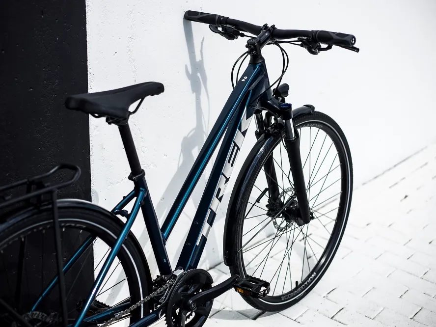 Trek Dual Sport 2 Equipped Stagger (Mulsanne Blue)