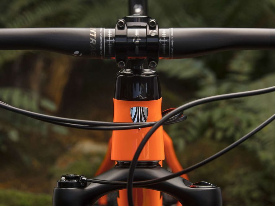 Trek Procaliber 9.9 (oranžová Project One) 2019