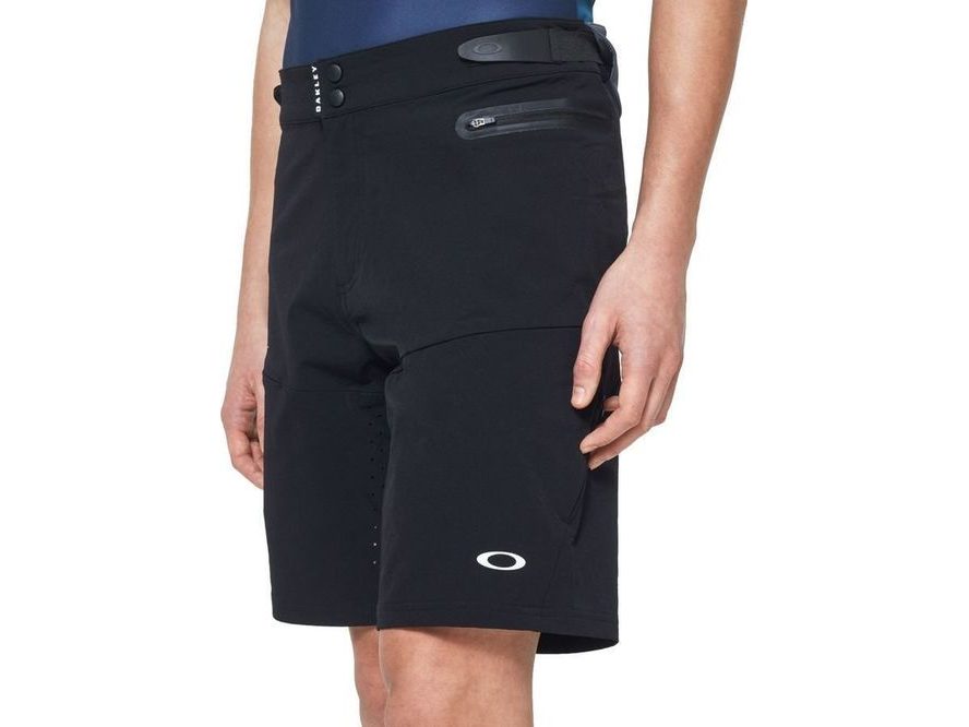 Šortky Oakley MTB Trail Shorts (blackout)