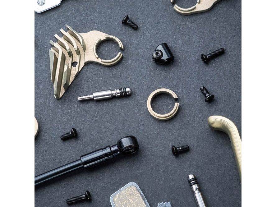 Brzdy Intend TRINITY 2.0 Ti DH pár (stříbrná)