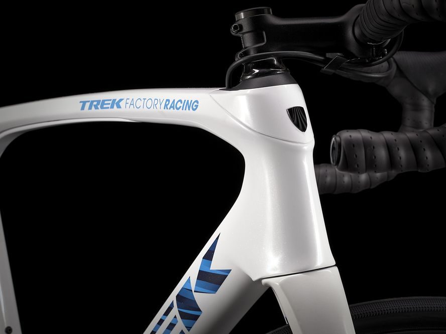 Trek Domane SLR 7 Etap (Trek White/Blue) Test bike