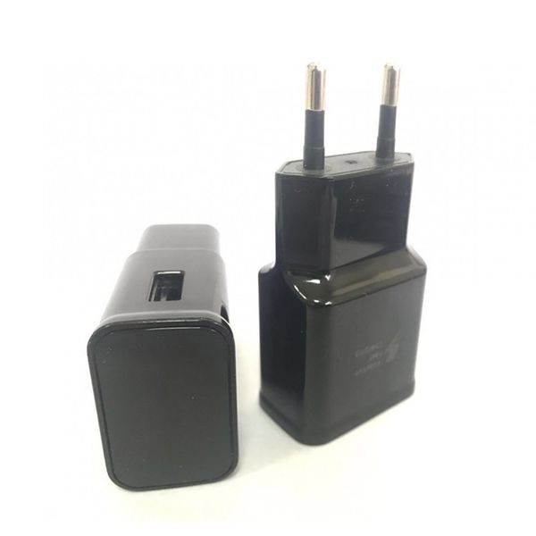 Síťový cestovní adaptér USB-A 2A