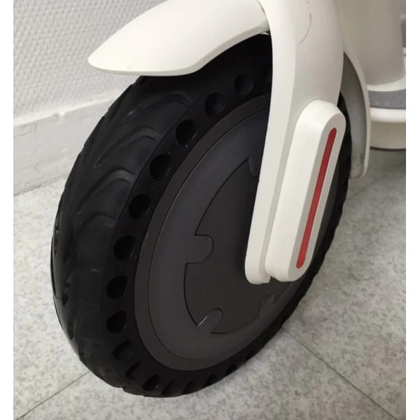 Xiaomi Mi Scooter M365 plná bezdušové kolesá dierovaná (pár)