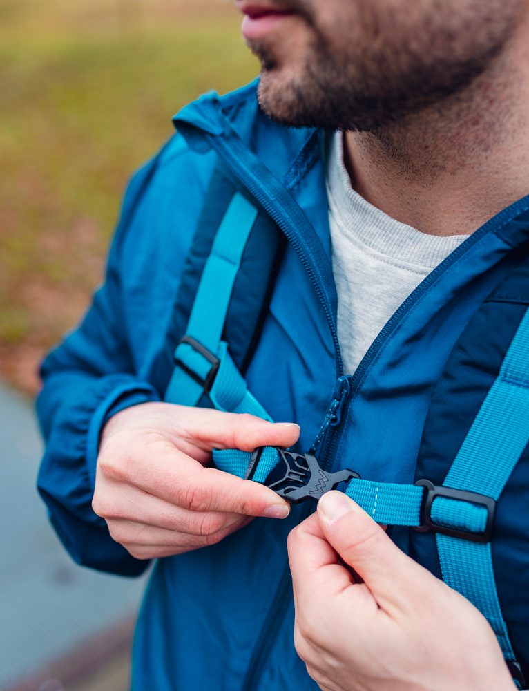 VUCH Sirius Men Blue.

Dvojité zapínanie hlavnej priehradky – zips a spona po zarolovaní
Vypolstrovaný chrbát a ramenné popruhy pre najpohodlnejšie nosenie
Vyrobený z ultra ľahkého recyklovaného nylónu
 Pánske batohy 
Dokonalosť, jednoduchosť, charakter a štýl.