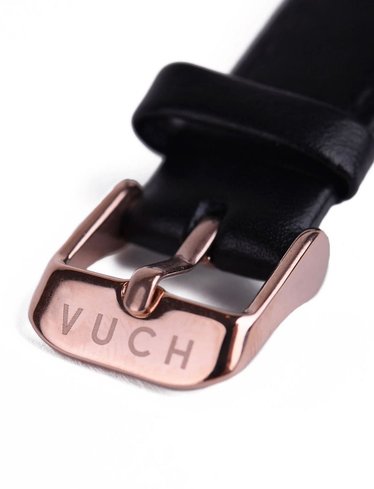 VUCH Marsh Black.

Elegantný ciferník zdobený kryštálmi a logom VUCH
Vodeodolnosť
Kvalitný japonský strojček
Quartz hodinky na batériu
Balené v darčekovom balení
 HODINKY
Hodinky VUCH Ti ponúknu viac než len prehľad o čase.