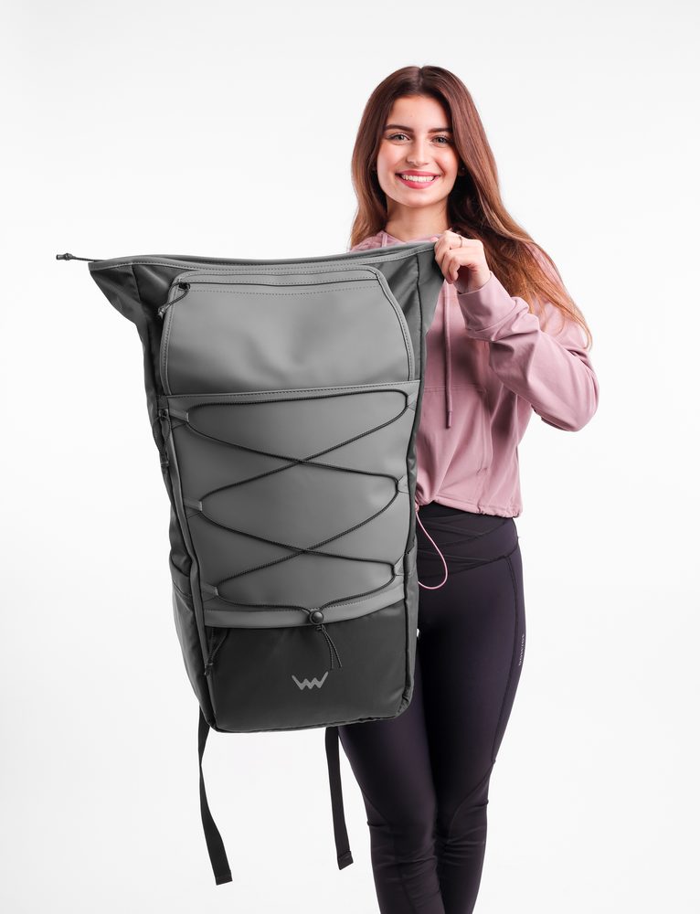 VUCH Elion Dark Grey.

Najväčší cestovný Vuch batoh
Roll-top systém, možnosť zväčšenia priestoru
Pogumovaná predná a horná časť
Reflexné logo a vlákno v prednej časti batohu
 BATOHY 
Praktickosť, komfort a funkčnosť.