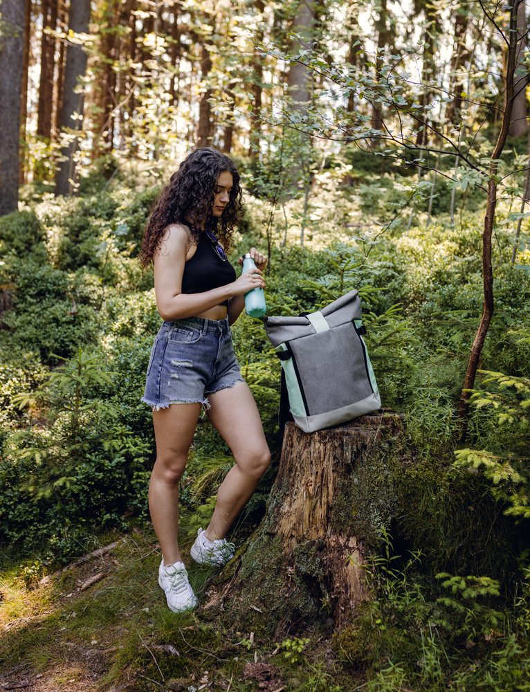 VUCH Nescio Grey.

Univerzálny batoh pre každú príležitosť
Vypolstrovaný chrbát
Vonkajšia guma pre uchytenie na kufor
Veľký vnútorný priestor
 Batohy 
„Praktickosť, komfort a funkčnosť.