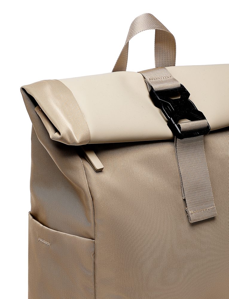 VUCH Virion Beige.

Polstrované chrbát a popruhy
Vodoodolný materiál a zipsy
Popruh na pripevnenie ku kufru
Oddelené vnútorné vrecko na notebook
Malé vrecko na popruhu na cenné drobnosti
 BATOHY 
Praktickosť, komfort a funkčnosť.