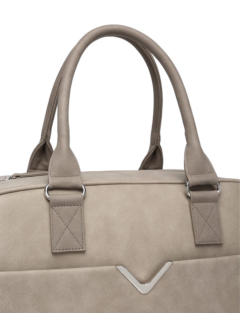 VUCH Sidsel Cappucion.

Taška na laptop, vnútorné priehradky na drobnosti
Veľmi príjemný materiál
Vnútorný veľký priestor so zapínaním na zips
Vonkajšia priehradka so zatváraním na patenty
 Cestovné tašky 
Zháňaš spoločníčku, s ktorou budeš tvoriť neoddeliteľnú dvojku pri cestovaní?