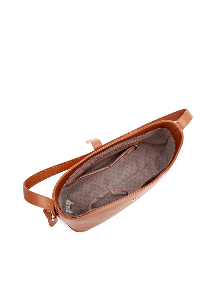 VUCH Maxine Brown.

Kabelka z bio materiálu
Zapínanie na pásik s magnetom
Zaoblené pevné dno
Vnútorné priehradky a kapsička na zips
Nastaviteľný popruh
 Eco kabelky
„Udržateľnosť, šetrnosť, ohľaduplnosť.