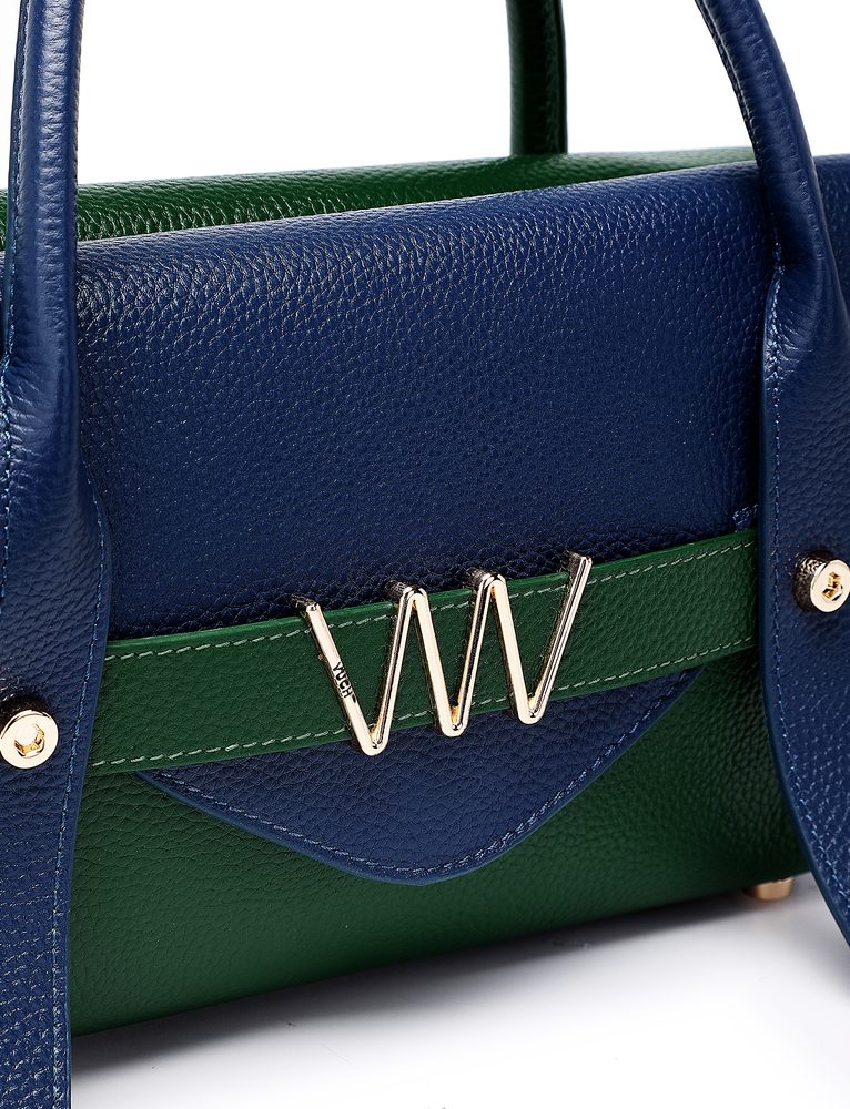 VUCH An-Noor - Émeraude Ciel.

Inverzné farebné prevedenie pre jednoduchú zmenu vzhľadu
Dva oddelené priestory s možnosťou nosenia v ruke alebo cez rameno
Skryté očká dotvárajú po odopnutí popruhu čistý minimalistický vzhľad
Šesť sofistikovaných farebných variant s vlastným príbehom
 VUCH LABORATORY × ANTONIN SIMON
Autor vo svojej kolekcii vychádza z klasických vintage tvarov, ktoré pretvára do moderného poňatia.
Výnimočný štýl kabeliek sprevádzajú tri farebné varianty, ktoré odrážajú názor a energiu majiteľky.