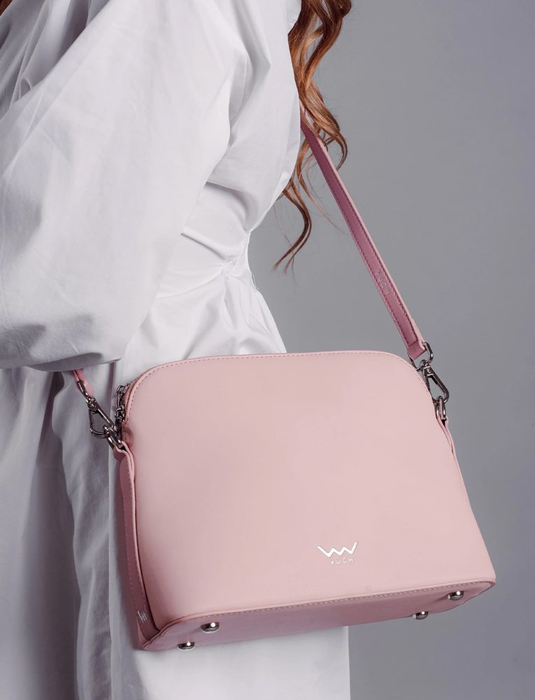 VUCH Marcia Pink.

LEATHER HANDBAGS
Kabelka z pravej kože
Vnútorná priehradka na drobnosti na zips
Vnútorná priehradka bez zapínania
Dva spôsoby nosenia
 KOŽENÉ KABELKY 
„Všetko je raz po prvýkrát.