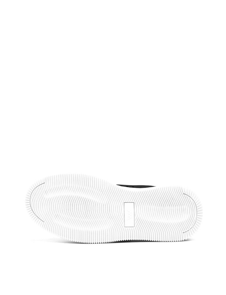 VUCH Lucky Black - 40.
Vnútorná vložka topánky bola vytvorená pomocou umelej inteligencie.
Každá farebná verzia tenisky má svoj vlastný charakter – od klasickej čiernobielej elegancie, cez hravú fialovú, až po nežnú ružovú a moderný sivý minimalizmus.

Každodenná voľnočasová obuv
Vnútorná vložka topánky vytvorená pomocou AI
3D plastický detail loga Vuch
Moderná vyššia podrážka zabezpečuje pohodlie aj pri celodennom nosení
 Obuv
Vuch topánky sú originalita, čo šliape.