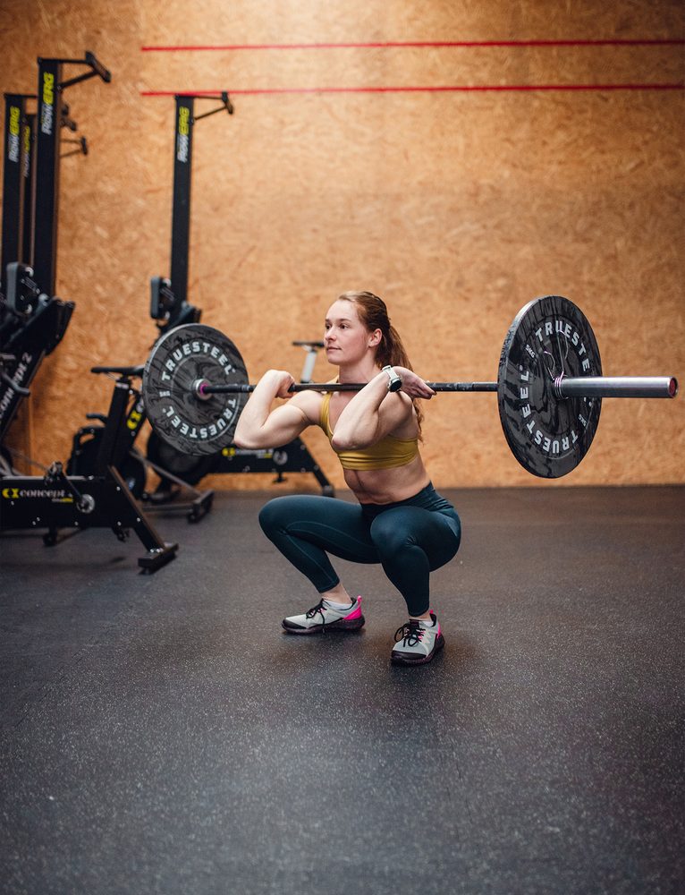 VUCH Rush Wild.

Dizajny navrhnuté v spolupráci s Martinom Brnom
Pružný priedušný zvršok
Vložka vypolstrovaná pamäťovou penou
Ľahké vyhotovenie
Drobné reflexné prvky
Spevnenie nártu silikónovými prvkami 
 OBUV
Vuch topánky sú originalita, čo šliape.