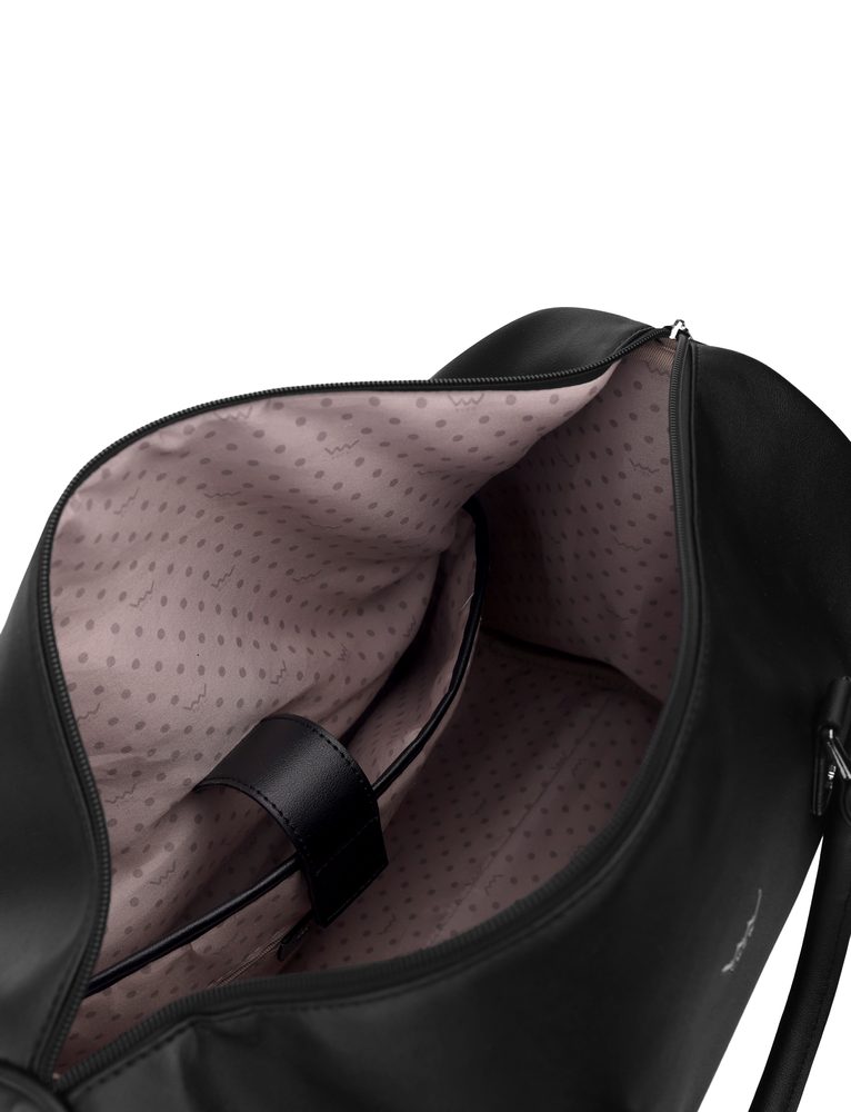 VUCH Doryge Black.

Elegantný dizajn s hladkou koženkou
Hlavné zapínanie na zips
Vnútorné vrecká na drobnosti
Nastaviteľný crossbody popruh
 Cestovné tašky
Hľadáš spoločníčku, s ktorou budeš tvoriť neoddeliteľnú dvojku pri cestovaní?