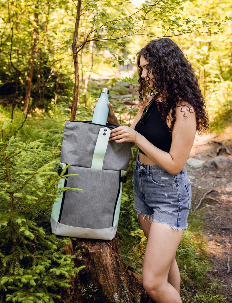 VUCH Nescio Grey.

Univerzálny batoh pre každú príležitosť
Vypolstrovaný chrbát
Vonkajšia guma pre uchytenie na kufor
Veľký vnútorný priestor
 Batohy 
„Praktickosť, komfort a funkčnosť.