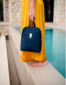 Filipa Blue