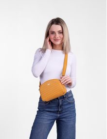 Caira E Mustard