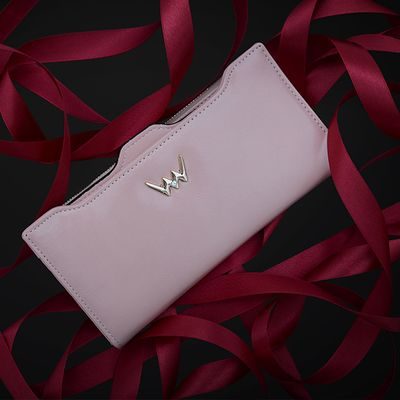 Chcete žiariť ako diamant? Kúpte si VUCH peňaženku s kryštálmi