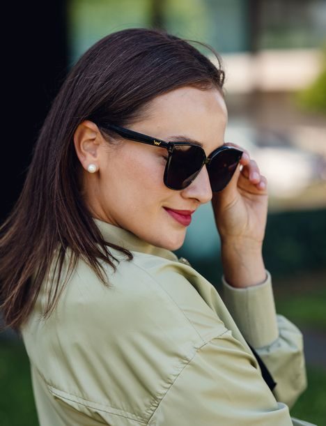 Trisha Vertical Green