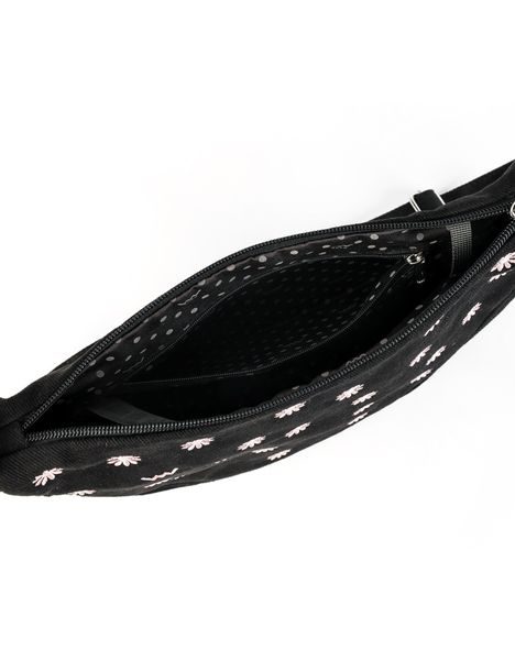 Clorinda Daisy Black