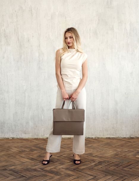 Red-D Beige