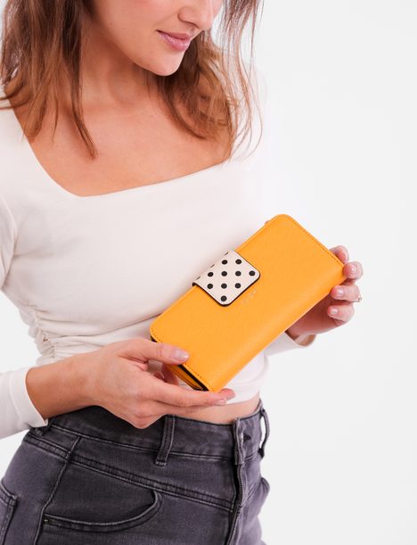 Ineke Yellow