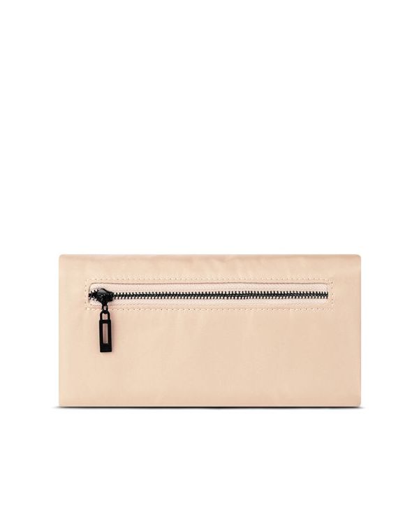Guus Beige