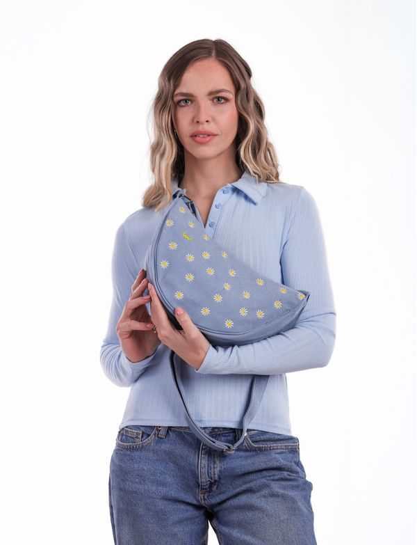 Clorinda Daisy Blue