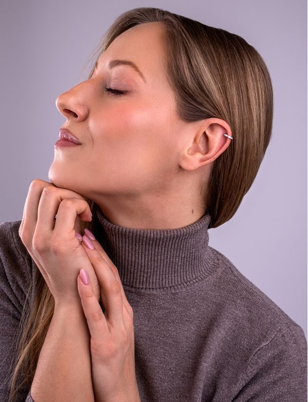 Náušnica Thal Silver