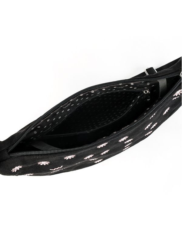 Clorinda Daisy Black