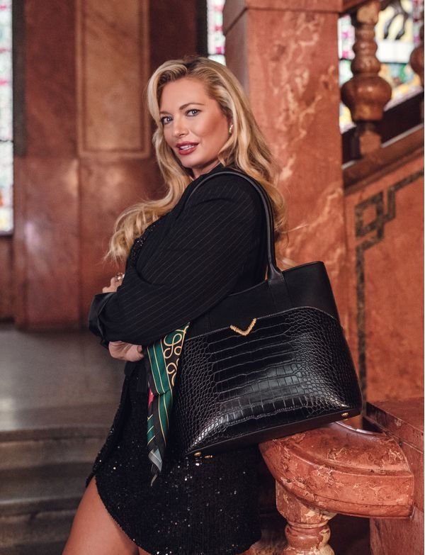 Christel Elegance Black