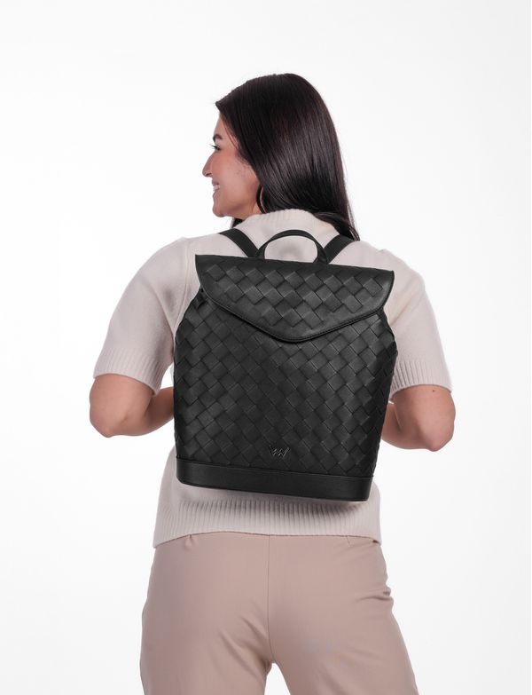 Joanna Intrecciato Black