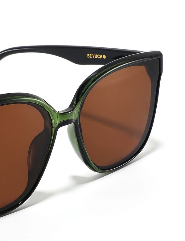 Trisha Vertical Green