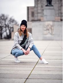 Neela Grace Wine Red