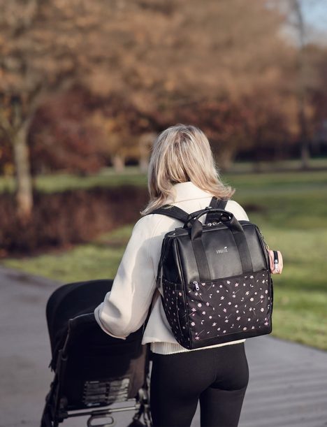Eloa Flowers Black