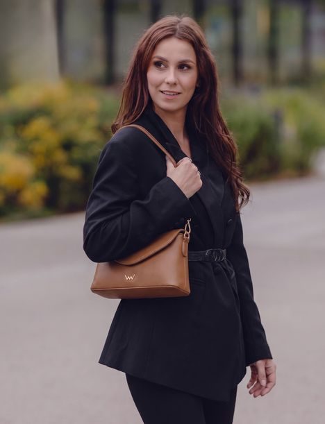 Byrsa Elongate Brown