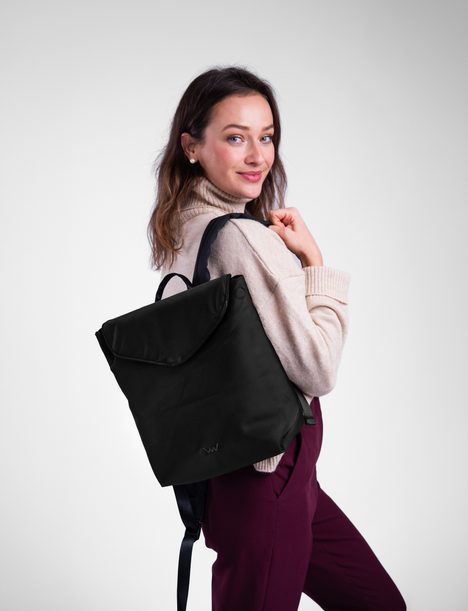 Joanna Small Black